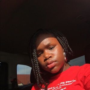 Meet your Posher, Brittany